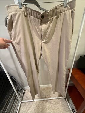 Under Armour Men's Beige Stretch Chino Pants